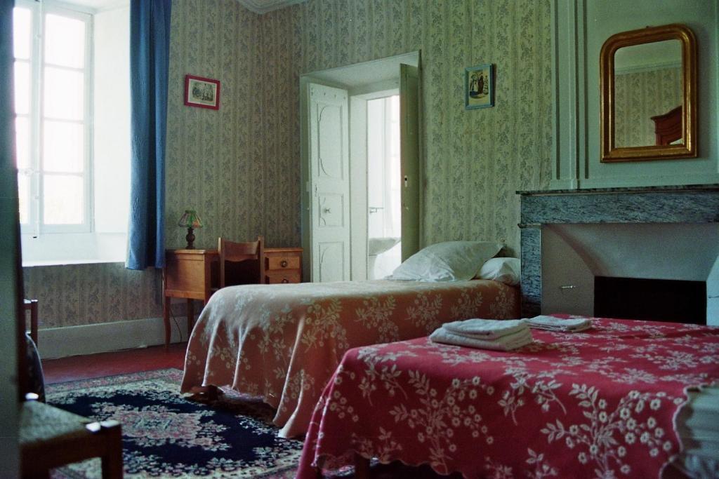 Hotel Du Chateau De Cabrieres 생장뒤가르 객실 사진