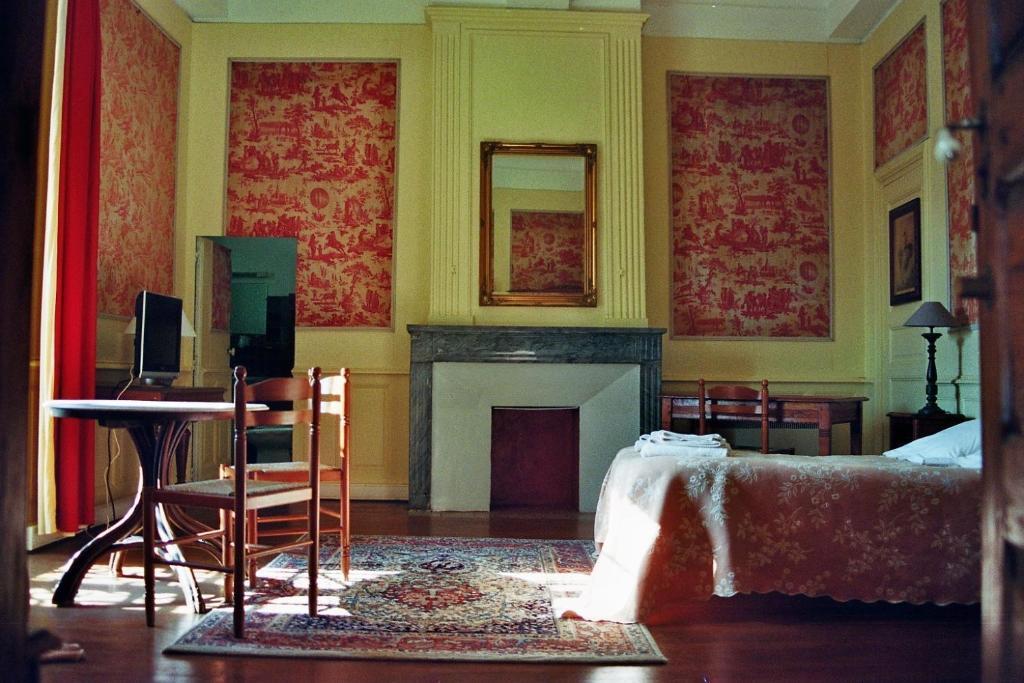 Hotel Du Chateau De Cabrieres 생장뒤가르 객실 사진